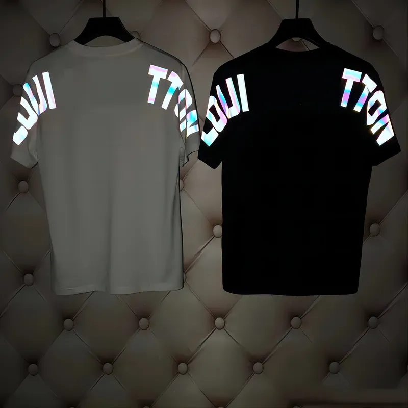 2024 Famosos hombres y mujeres de verano Camisetas de diseñador sueltas y delgadas Marca de moda Tops Camisas casuales Impresión