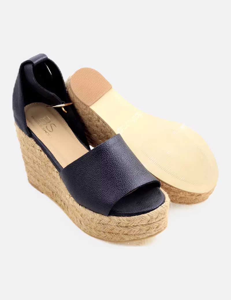 BS Sandalia negra plataforma