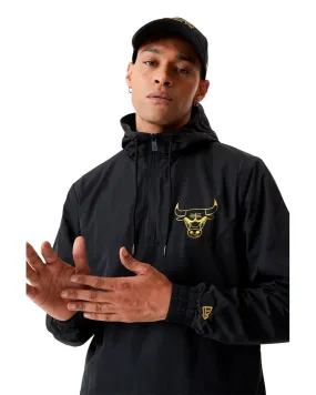 CANGURO NEW ERA NEGRO BULLS METALIC WINDBREAKER CHIBUL