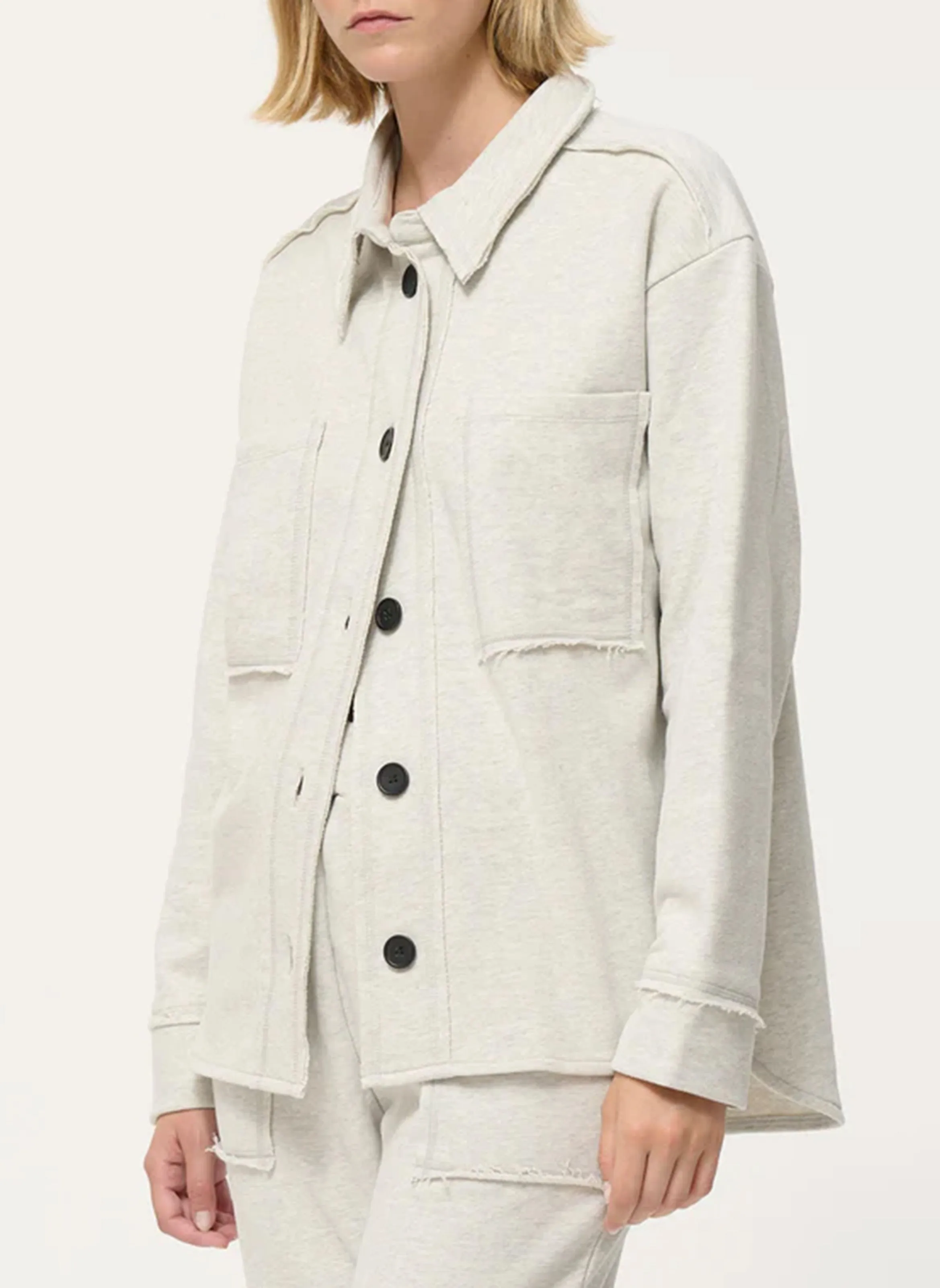 HUMILITY Sobrecamisa de mezcla de algodón con cuello clásico en blanco