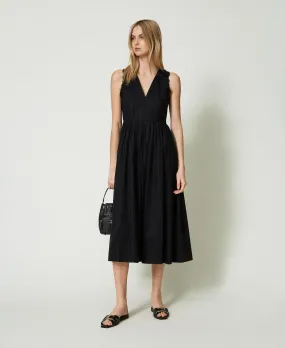 Vestido midi de popelina con parches florales